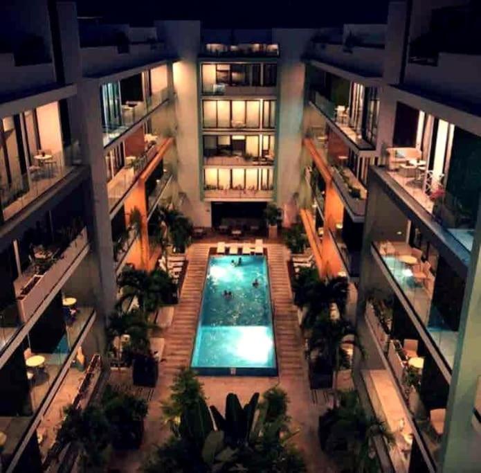Your Exclusive In The - Amenities & Services For Free!! Apartamento