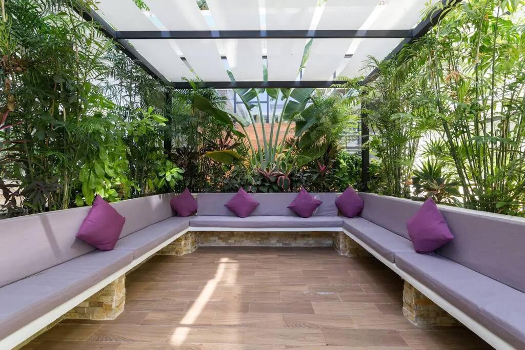 Apartamento Your Exclusive In The - Amenities & Services For Free!!