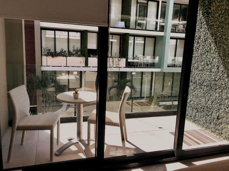 Your Exclusive In The - Amenities & Services For Free!! Apartamento