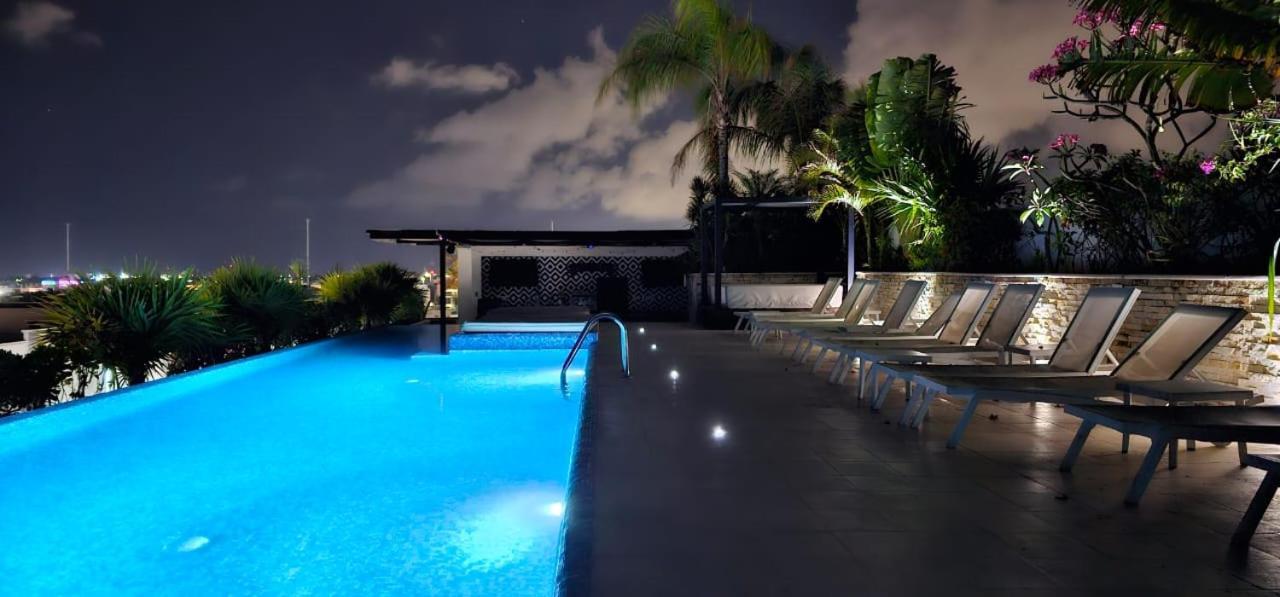 Your Exclusive In The - Amenities & Services For Free!!